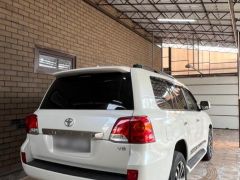 Сүрөт унаа Toyota Land Cruiser