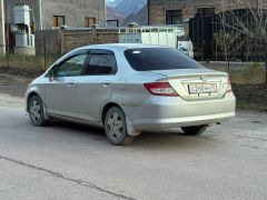 Photo of the vehicle Honda Fit