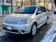 Сүрөт унаа Toyota Raum