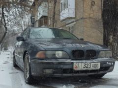 Photo of the vehicle BMW 5 Series