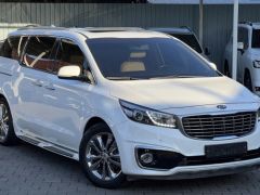 Photo of the vehicle Kia Carnival