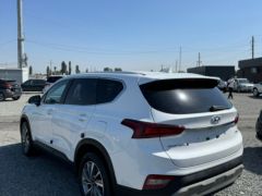 Photo of the vehicle Hyundai Santa Fe