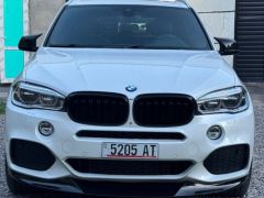 Photo of the vehicle BMW X5