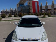 Сүрөт унаа Toyota Wish