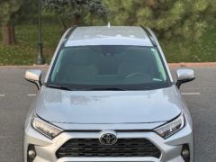 Сүрөт унаа Toyota RAV4