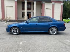 Photo of the vehicle BMW 5 Series