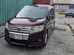 Фото авто Honda Stepwgn