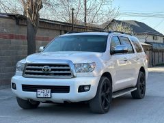 Сүрөт унаа Toyota Sequoia