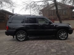 Photo of the vehicle Lexus LX