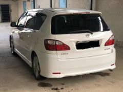 Сүрөт унаа Toyota Ipsum