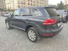 Фото авто Volkswagen Touareg