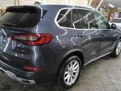 Photo of the vehicle BMW X5