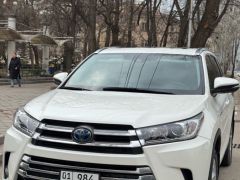 Сүрөт унаа Toyota Highlander