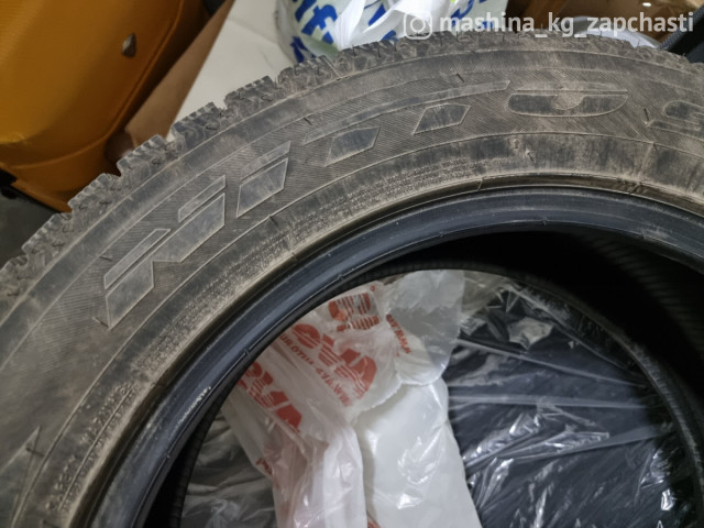 Tires - Продаю компл. зимних шин липучка Nitto 245×55×R19