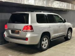 Photo of the vehicle Toyota Land Cruiser