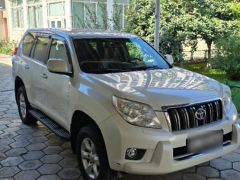 Сүрөт унаа Toyota Land Cruiser Prado