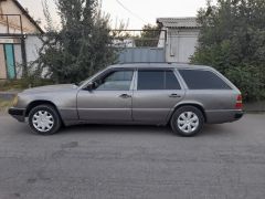 Фото авто Mercedes-Benz W124