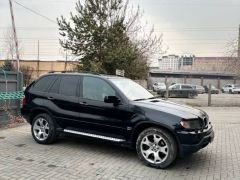 Photo of the vehicle BMW X5