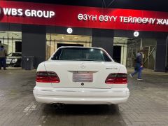 Фото авто Mercedes-Benz E-Класс