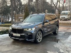 Photo of the vehicle BMW X7