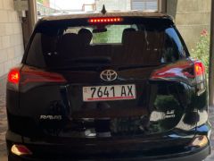 Сүрөт унаа Toyota RAV4