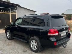 Photo of the vehicle Toyota Land Cruiser