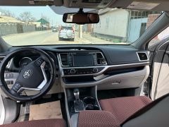 Сүрөт унаа Toyota Highlander