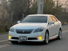 Сүрөт унаа Toyota Crown