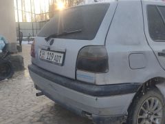 Фото авто Volkswagen Golf