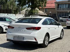 Photo of the vehicle Hyundai Sonata