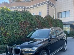 Фото авто BMW X7