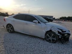 Photo of the vehicle Lexus IS