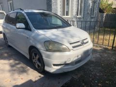 Photo of the vehicle Toyota Ipsum