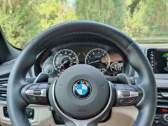 Photo of the vehicle BMW X5