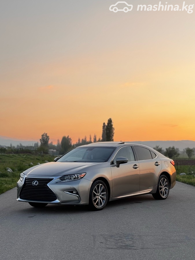 Lexus ES