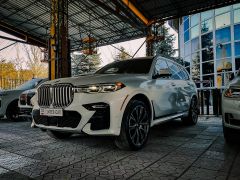 Фото авто BMW X7