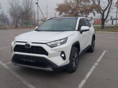 Сүрөт унаа Toyota RAV4