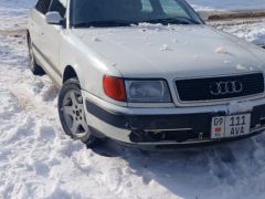 Photo of the vehicle Audi 100