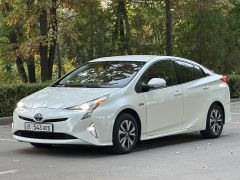 Фото авто Toyota Prius