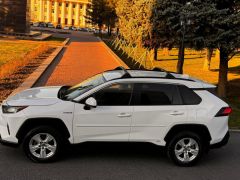 Photo of the vehicle Toyota RAV4