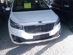 Photo of the vehicle Kia Carnival