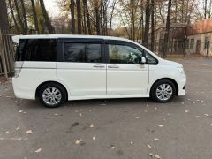 Фото авто Honda Stepwgn