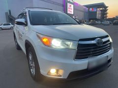 Сүрөт унаа Toyota Highlander