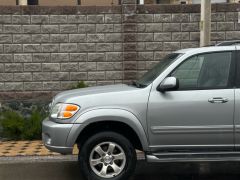 Фото авто Toyota Sequoia