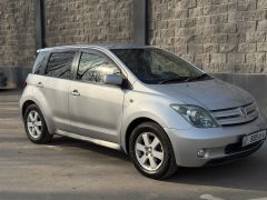 Фото авто Toyota Ist