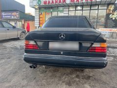 Фото авто Mercedes-Benz W124