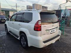 Photo of the vehicle Lexus GX