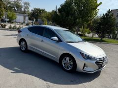 Сүрөт унаа Hyundai Elantra