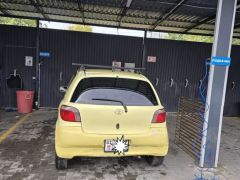 Сүрөт унаа Toyota Vitz