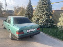 Photo of the vehicle Mercedes-Benz W124